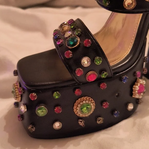 Rich Brown Platform Sandals with Chunky Heel and Colorful Embellishments - Picture 3 of 5